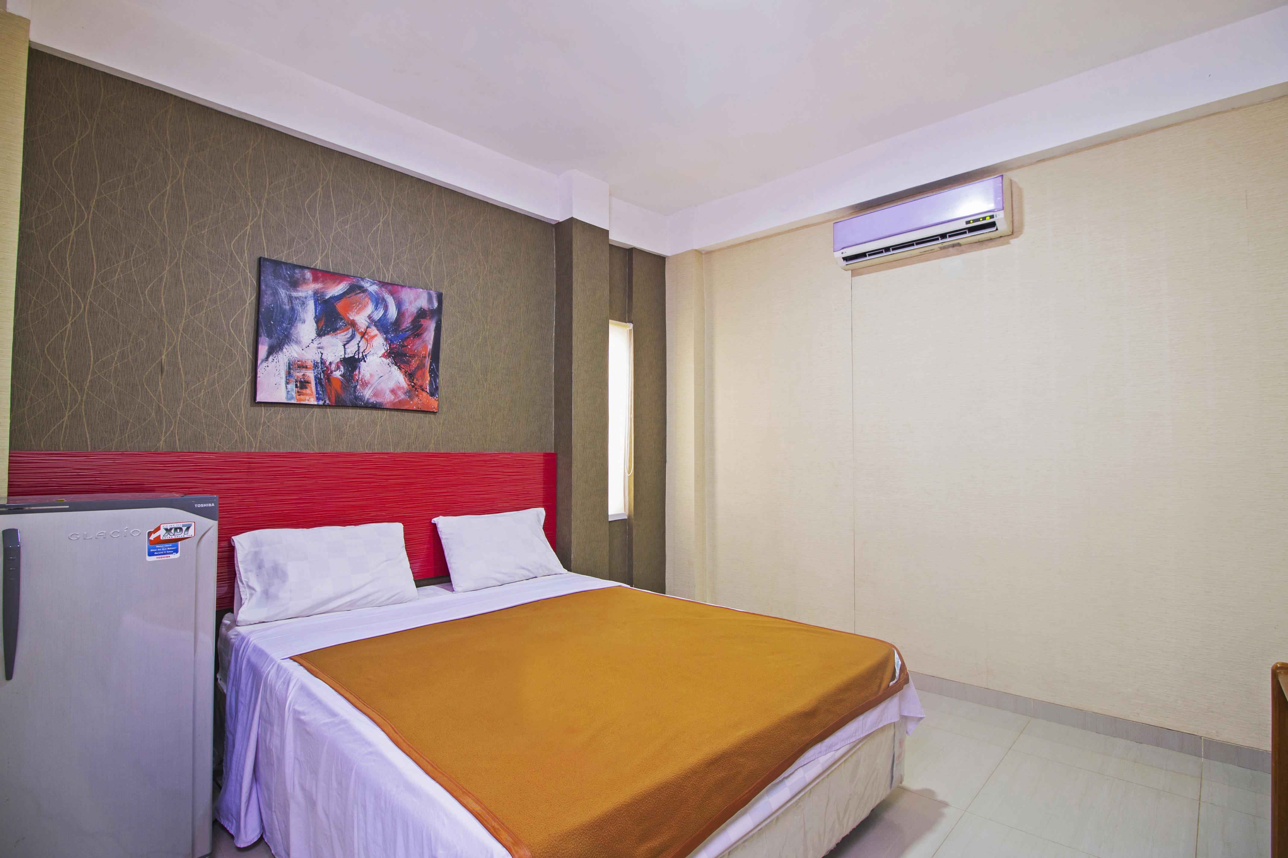 Hotel Reddoorz Near Cilandak Town Square à Jakarta Extérieur photo