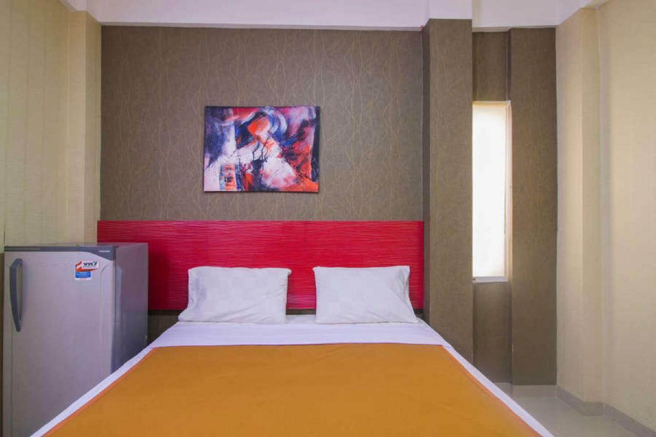 Hotel Reddoorz Near Cilandak Town Square à Jakarta Extérieur photo