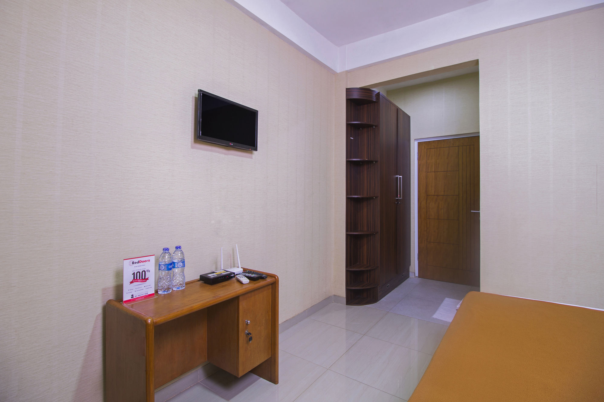 Hotel Reddoorz Near Cilandak Town Square à Jakarta Extérieur photo